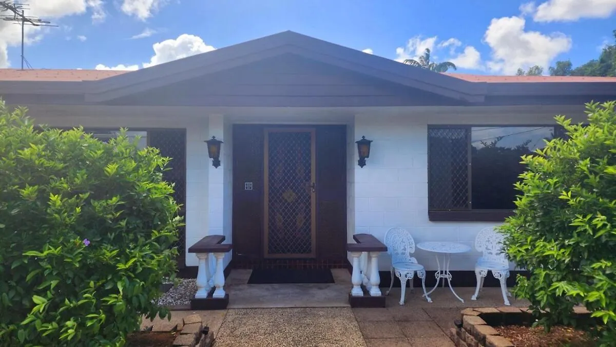 Holiday home Chill Out Space Close To Town Westcourt Australia